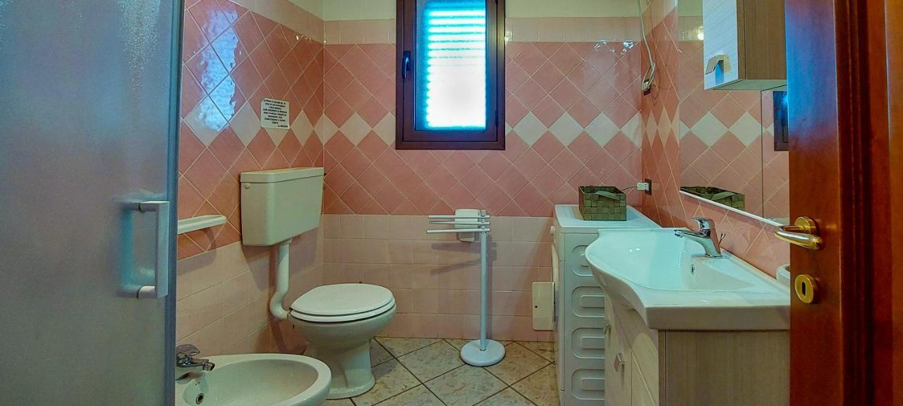 Appartamento Sette Posti Vicino Al Centro Di San Teodoro 산테오도로 외부 사진